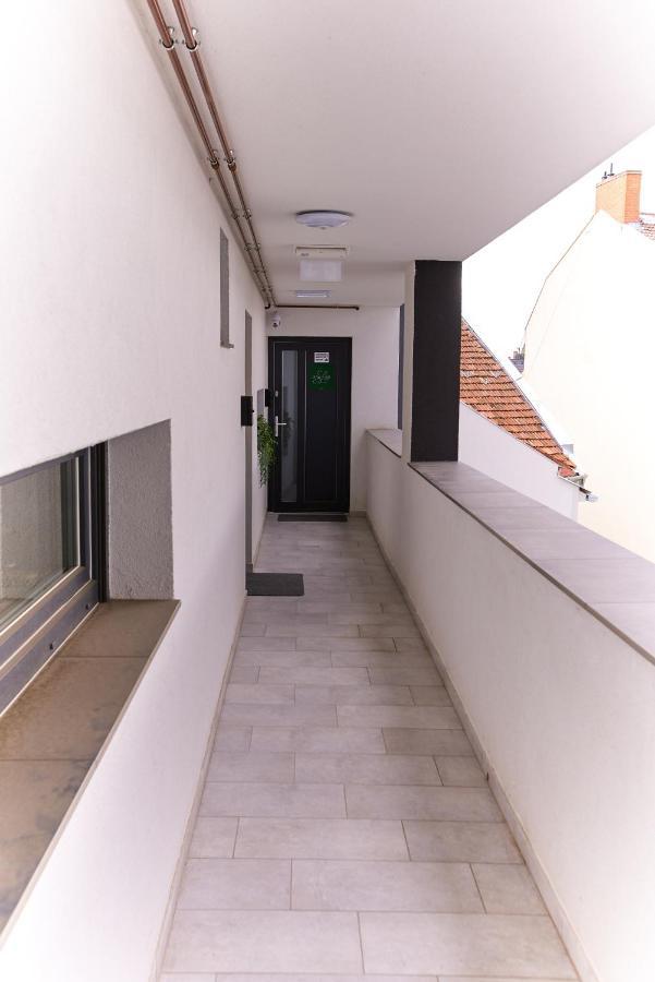Starlight Silver Szeged - Exclusive Exterior foto